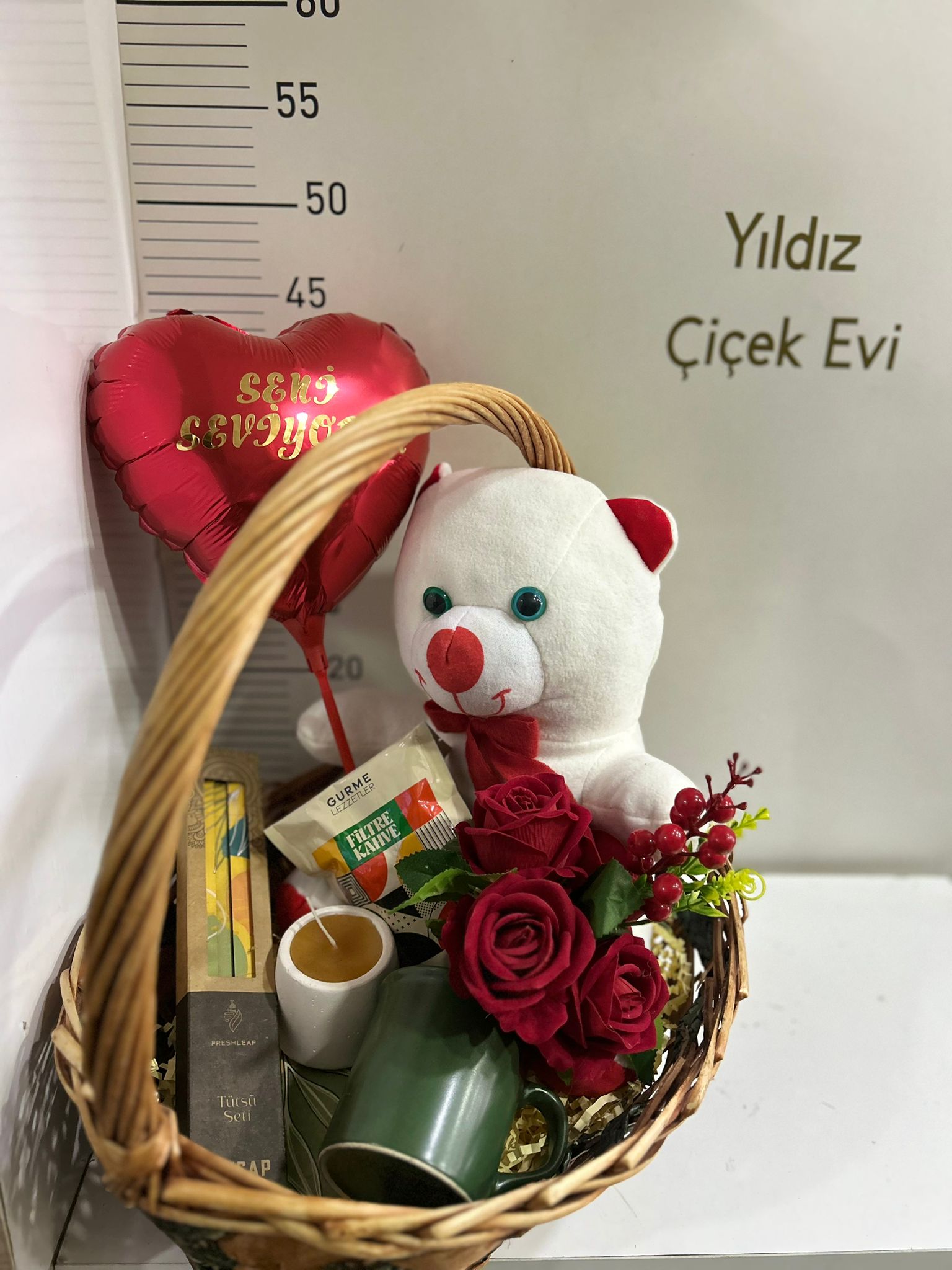 SEVGİLİYE ÖZEL ARANJMAN SEPET-BÜYÜK BOY