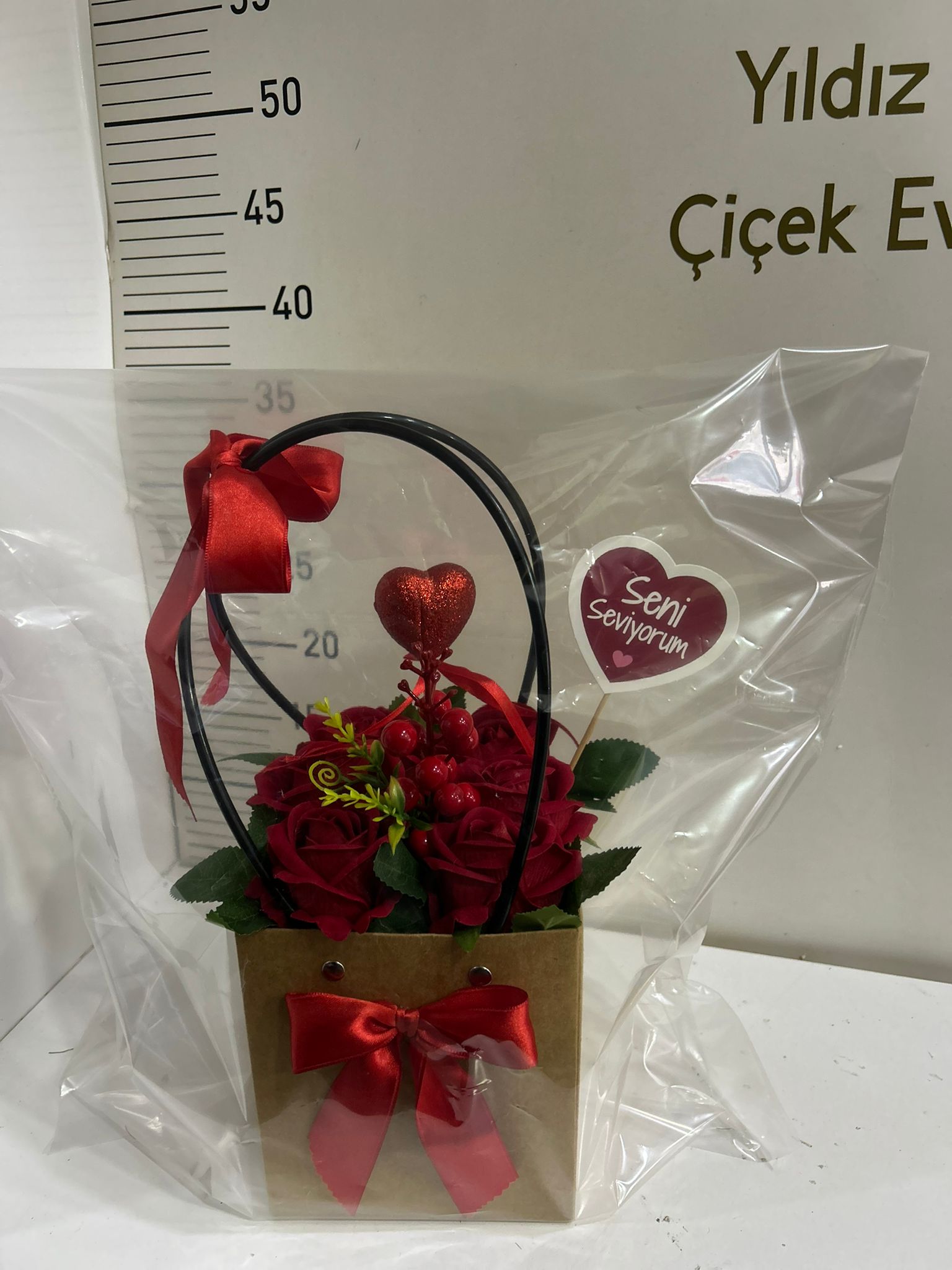 SEVGİLİYE ÖZEL ARANJMAN SEPET