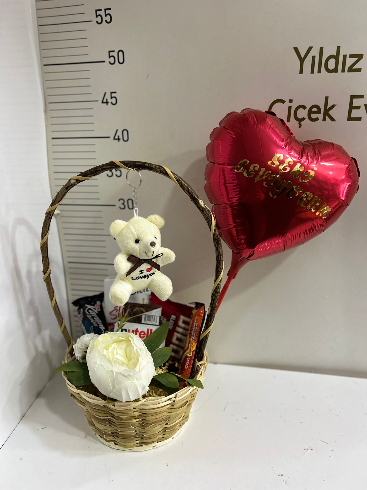 SEVGİLİYE ÖZEL ARANJMAN SEPET-ORTA BOY